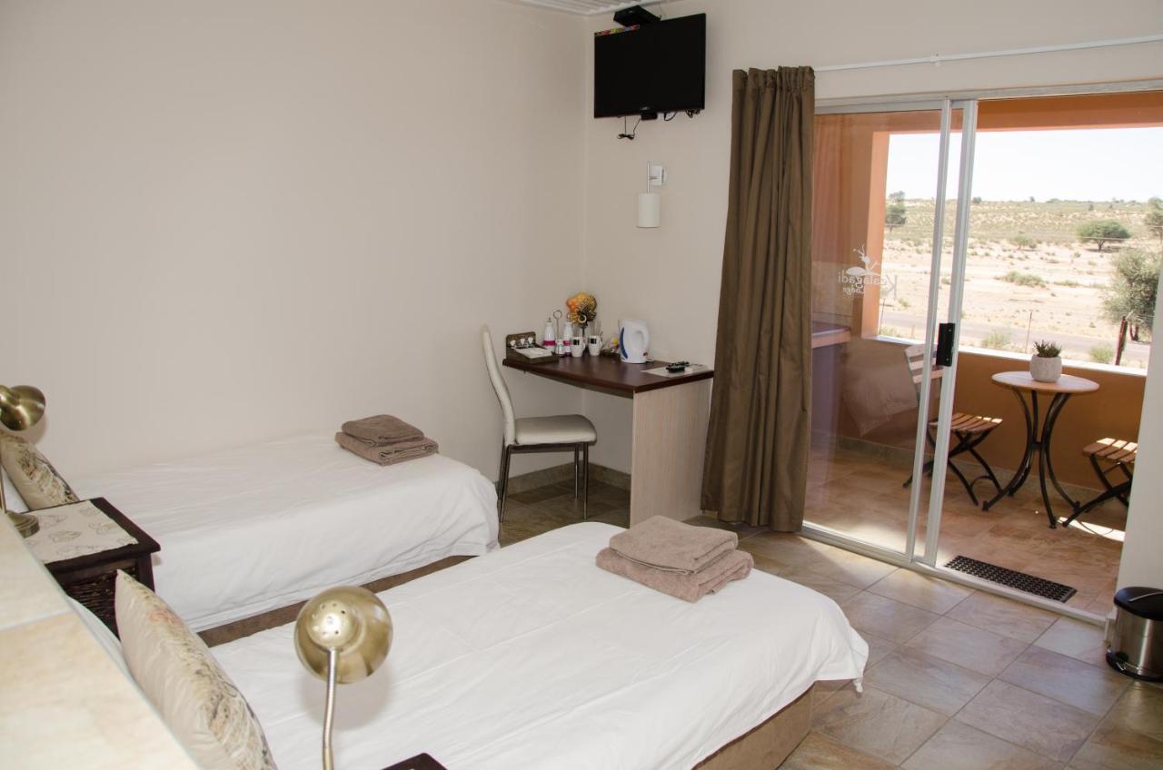 Kgalagadi Lodge Askham Екстер'єр фото